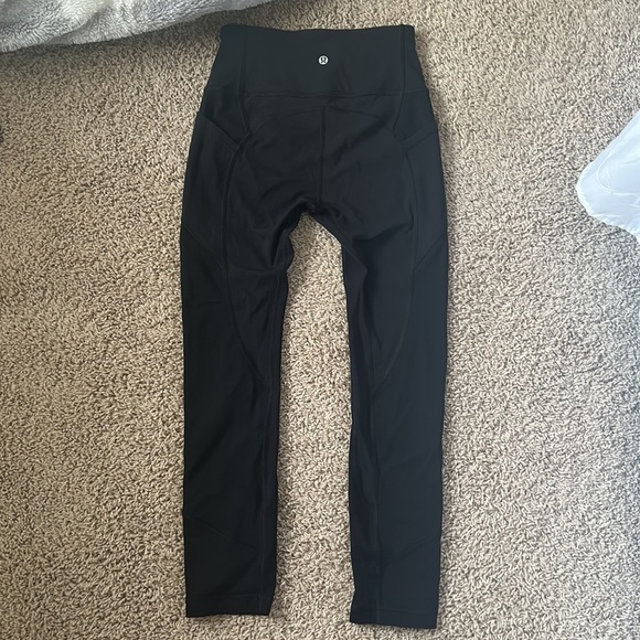Lululemon black athletic leggings size 4 - Picture 2 of 4